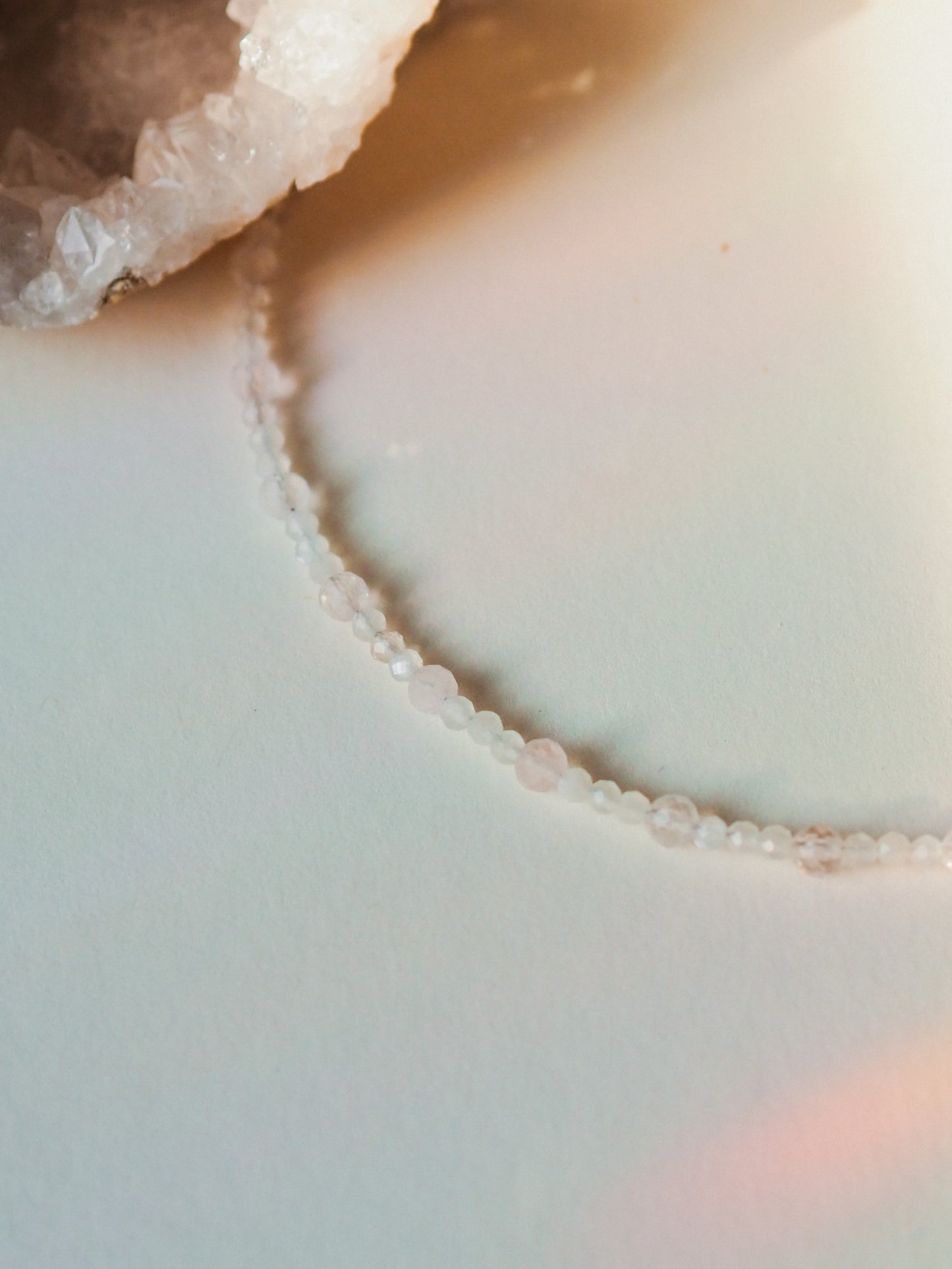 "Moon Love" - Rosenquarz & Mondstein Halskette, 14k Goldfilled