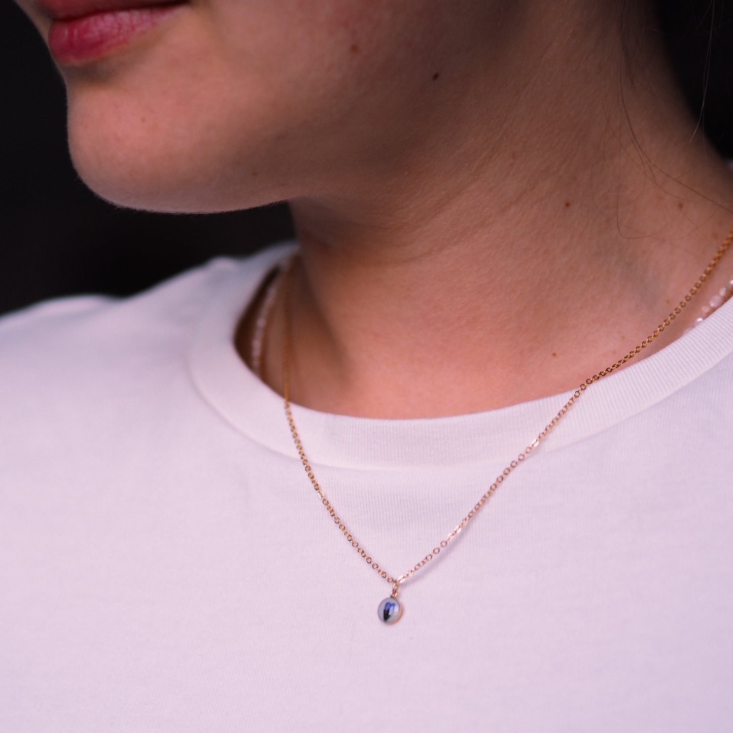 „Forget-Me-Not“ - feine Halskette mit echten Vergissmeinnicht, Anhänger 6mm, 14k Goldfilled