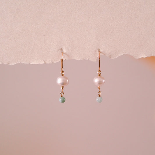 "Oh Mare" - Ohrringe mit Larimar und Süßwasserperle, 14k Goldfilled