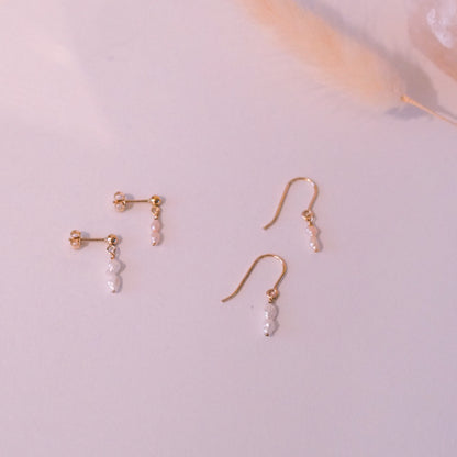 "Pearl Drop" - Ohrringe mit kleinen Süßwasserperlen, 14k Goldfilled