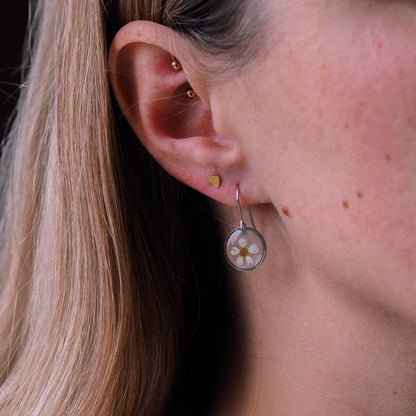 „Faye“ - Ohrringe mit echter Prachtspiere, Edelstahl