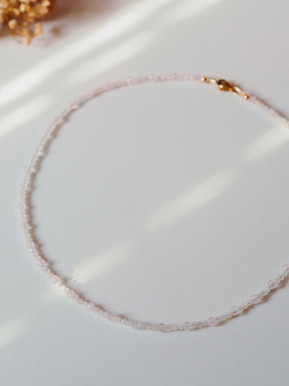 "Moon Love" - Rosenquarz & Mondstein Halskette, 14k Goldfilled